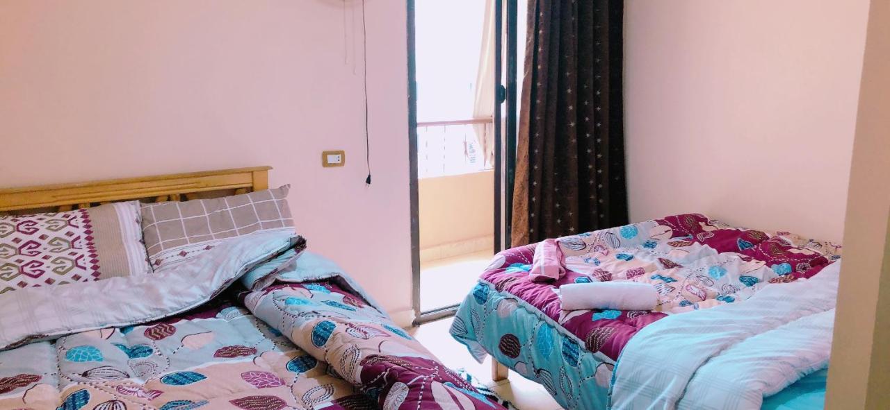 Family Apartment - Next To Abdeen Palace And Museum Caïro Buitenkant foto
